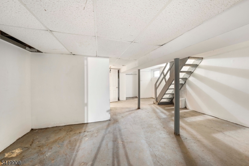 838 Rebecca Pl