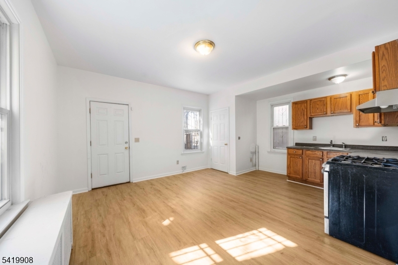 838 Rebecca Pl