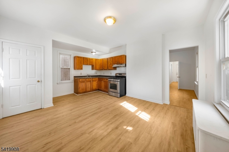 838 Rebecca Pl
