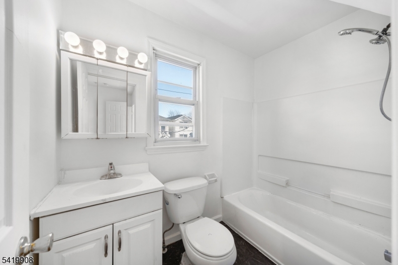 838 Rebecca Pl