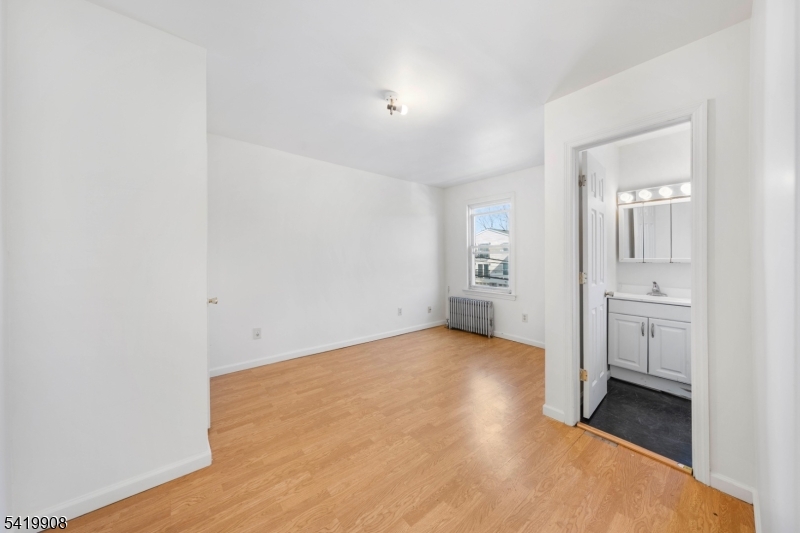 838 Rebecca Pl