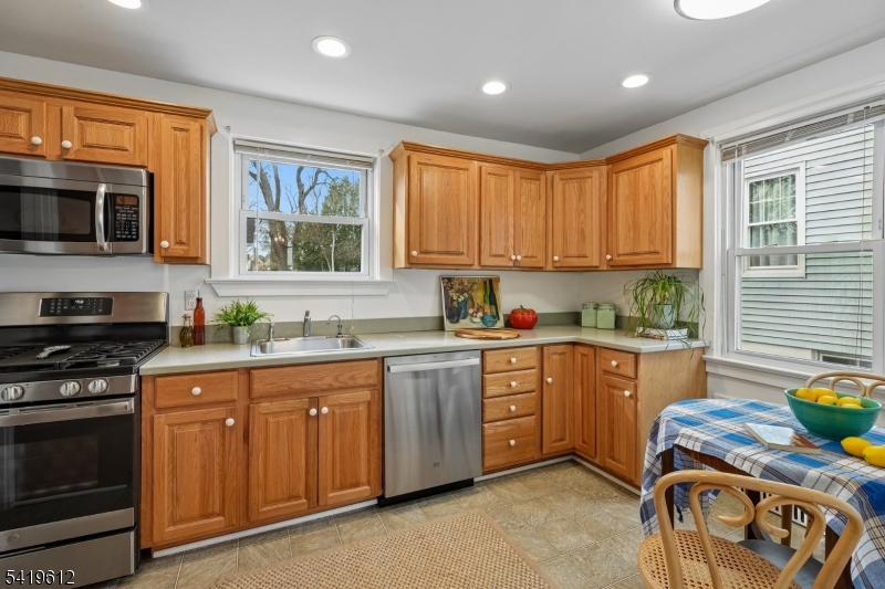 39 Boyden Ave