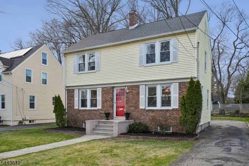 39 Boyden Ave