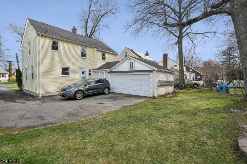 39 Boyden Ave
