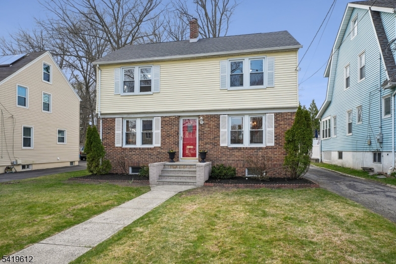 39 Boyden Ave