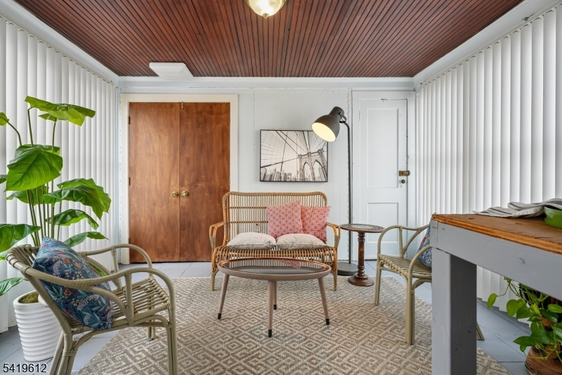 39 Boyden Ave