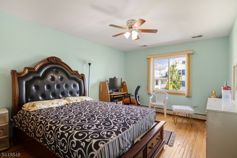 81 Hastings Ave