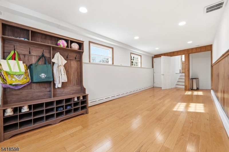 1474 Deer Path