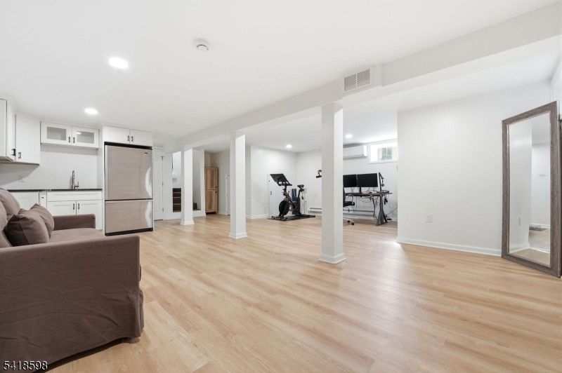 1474 Deer Path