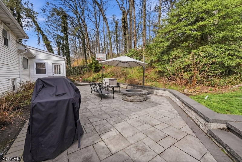 1474 Deer Path