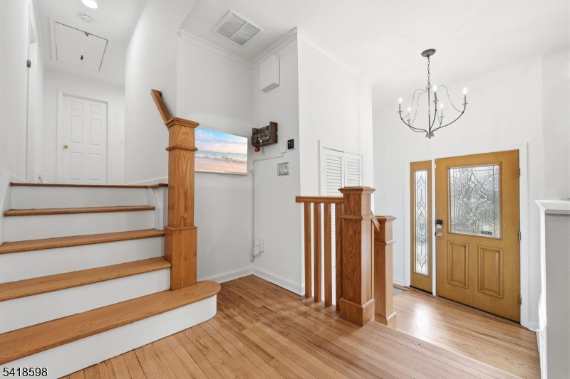 1474 Deer Path