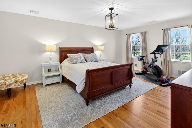 111 Red Oak Way