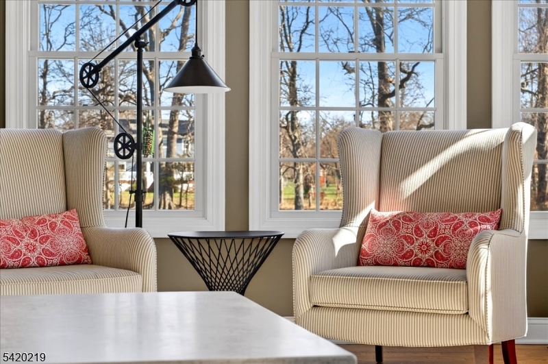 111 Red Oak Way