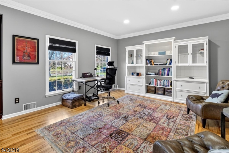 111 Red Oak Way