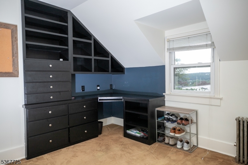 15 Blakely Ave