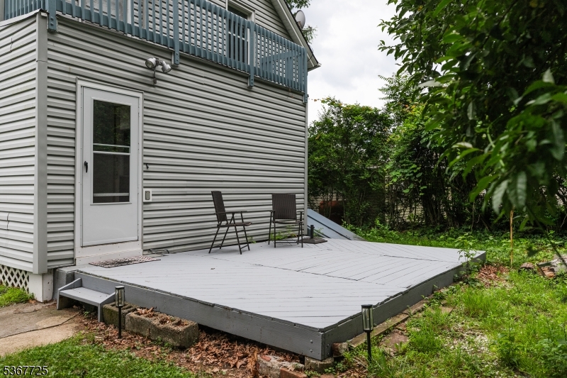 15 Blakely Ave