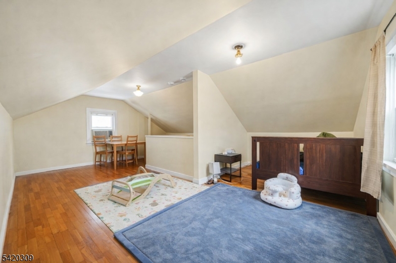 6 Franklin Ave