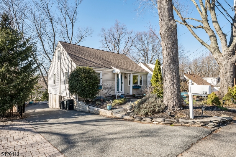 18 Barker Ave