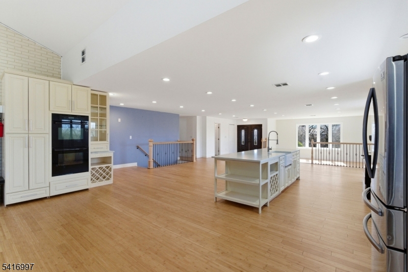 2 Rossi Dr