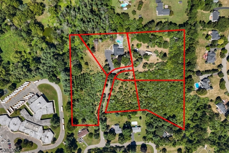 2 Rossi Dr