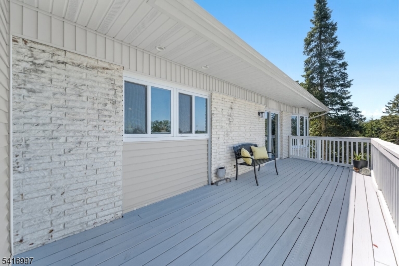 2 Rossi Dr