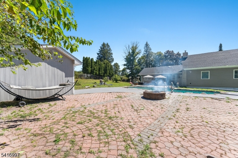 2 Rossi Dr