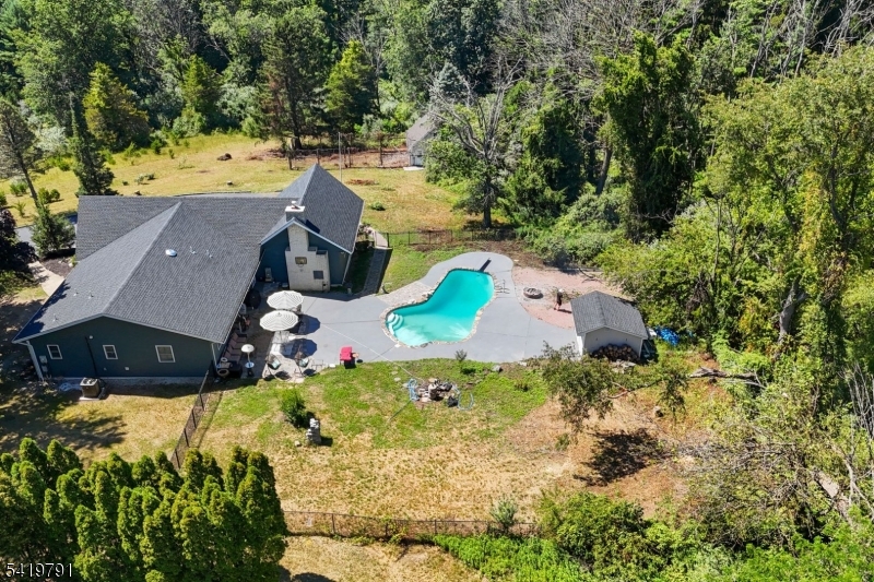 2 Rossi Dr