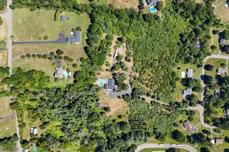 2 Rossi Dr