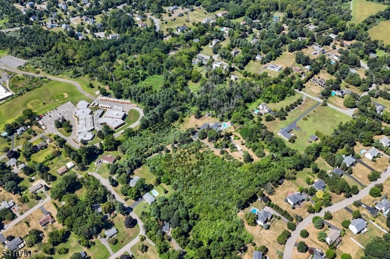 2 Rossi Dr