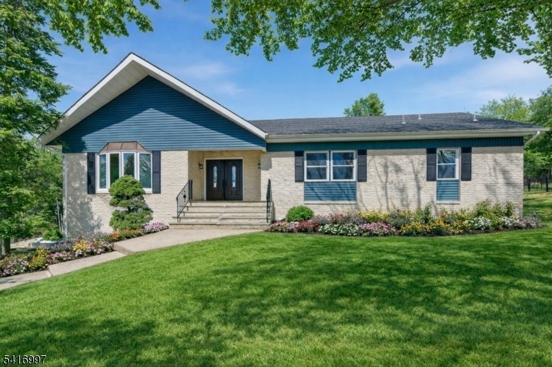 2 Rossi Dr