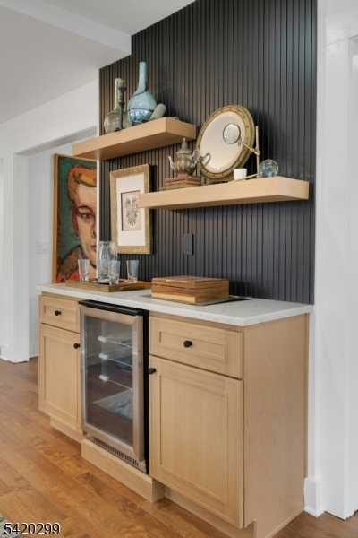3 Laurel Pl