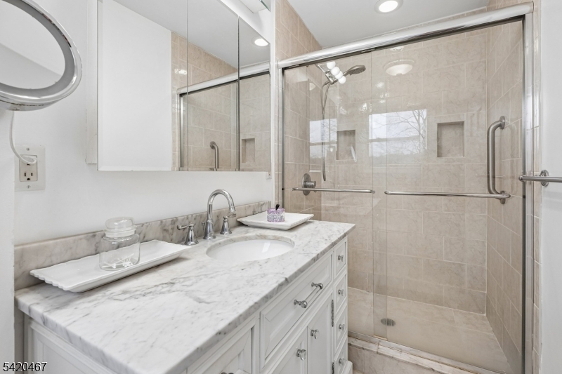 17 Arverne Rd