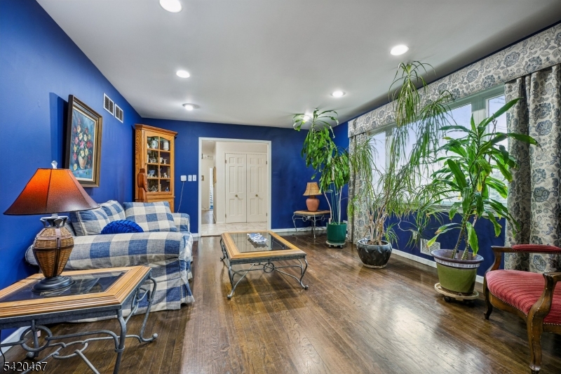 17 Arverne Rd