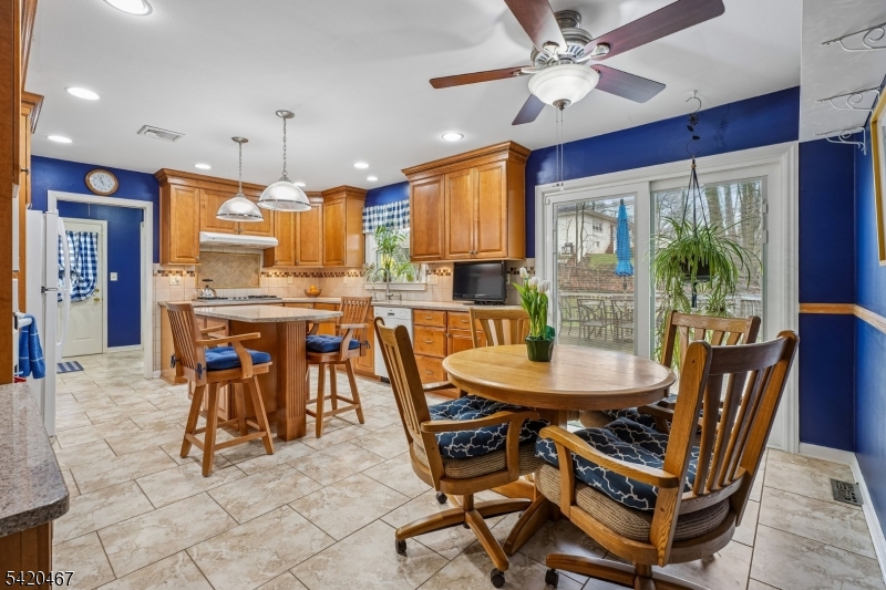 17 Arverne Rd