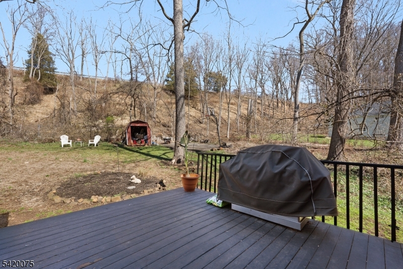 1101 Washington Valley Rd