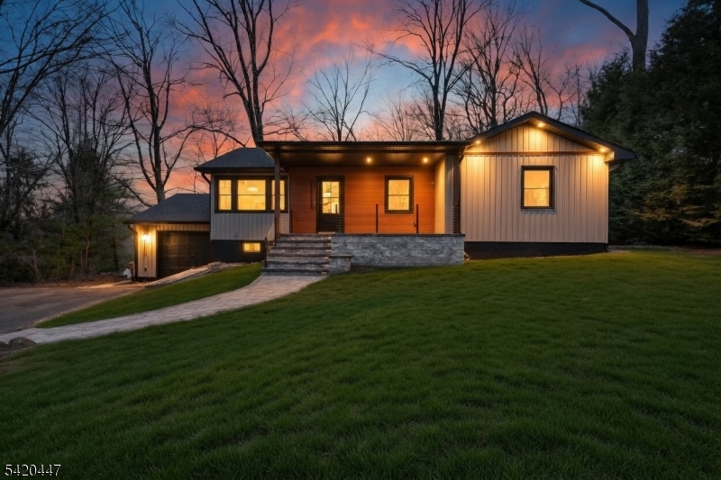 132 Upper High Crest Dr