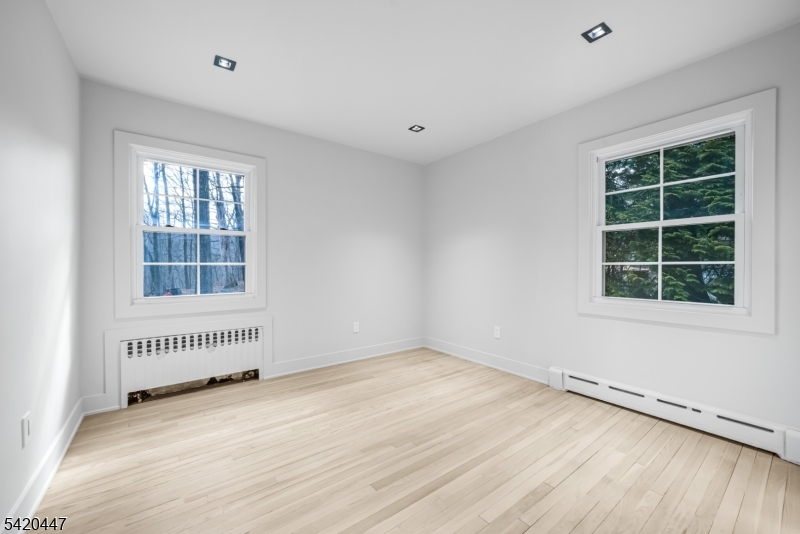 132 Upper High Crest Dr