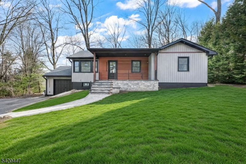 132 Upper High Crest Dr