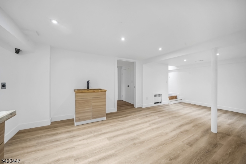 132 Upper High Crest Dr