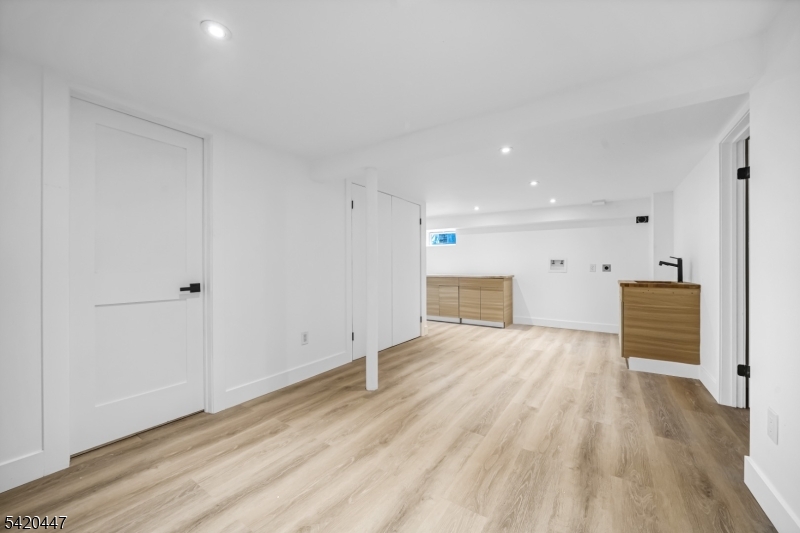 132 Upper High Crest Dr