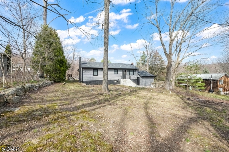 132 Upper High Crest Dr