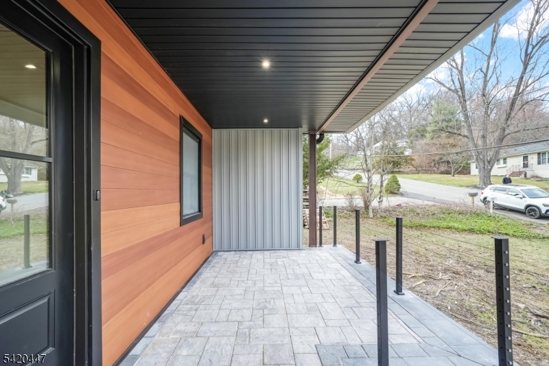 132 Upper High Crest Dr