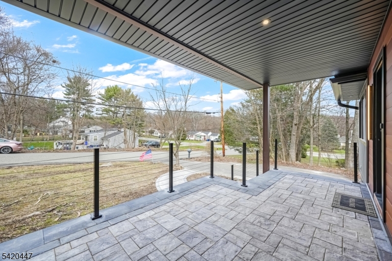 132 Upper High Crest Dr