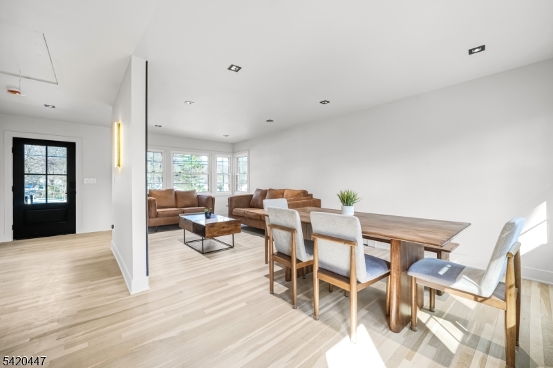 132 Upper High Crest Dr