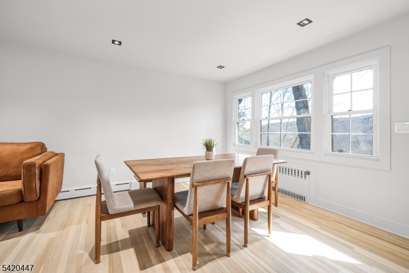 132 Upper High Crest Dr