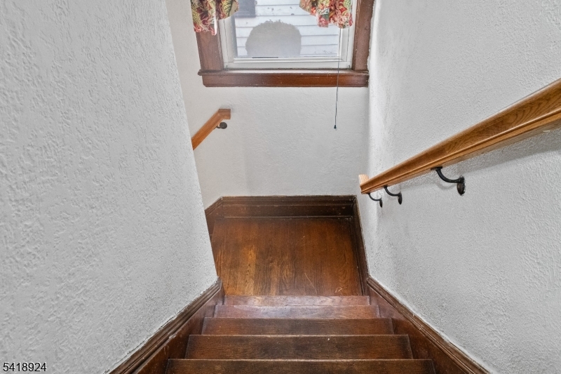 315 Meeker Ave