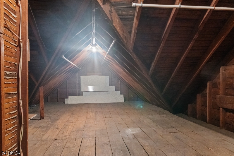 315 Meeker Ave