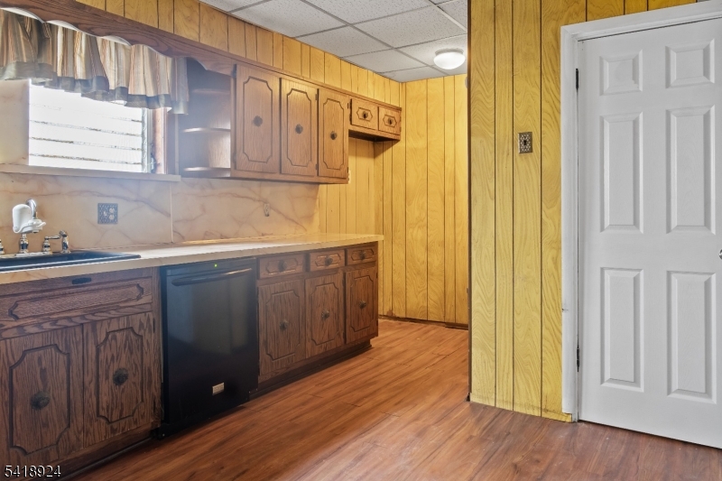 315 Meeker Ave