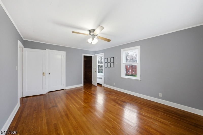 294 Park Ave
