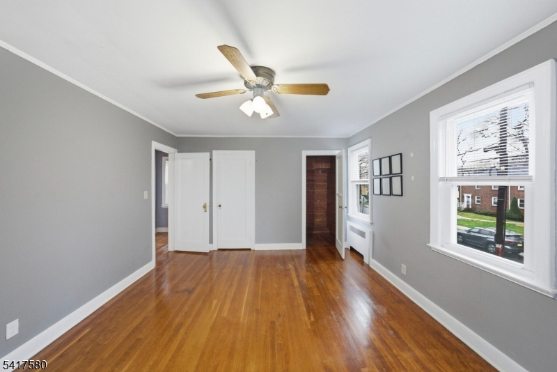 294 Park Ave